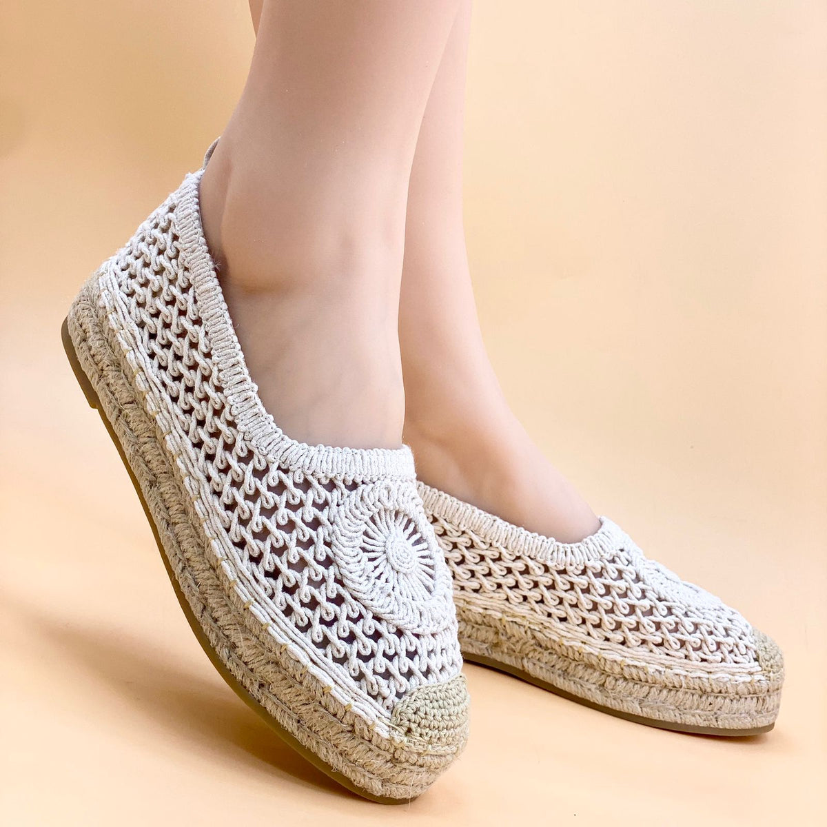 NEW , WOMEN SHOES W352