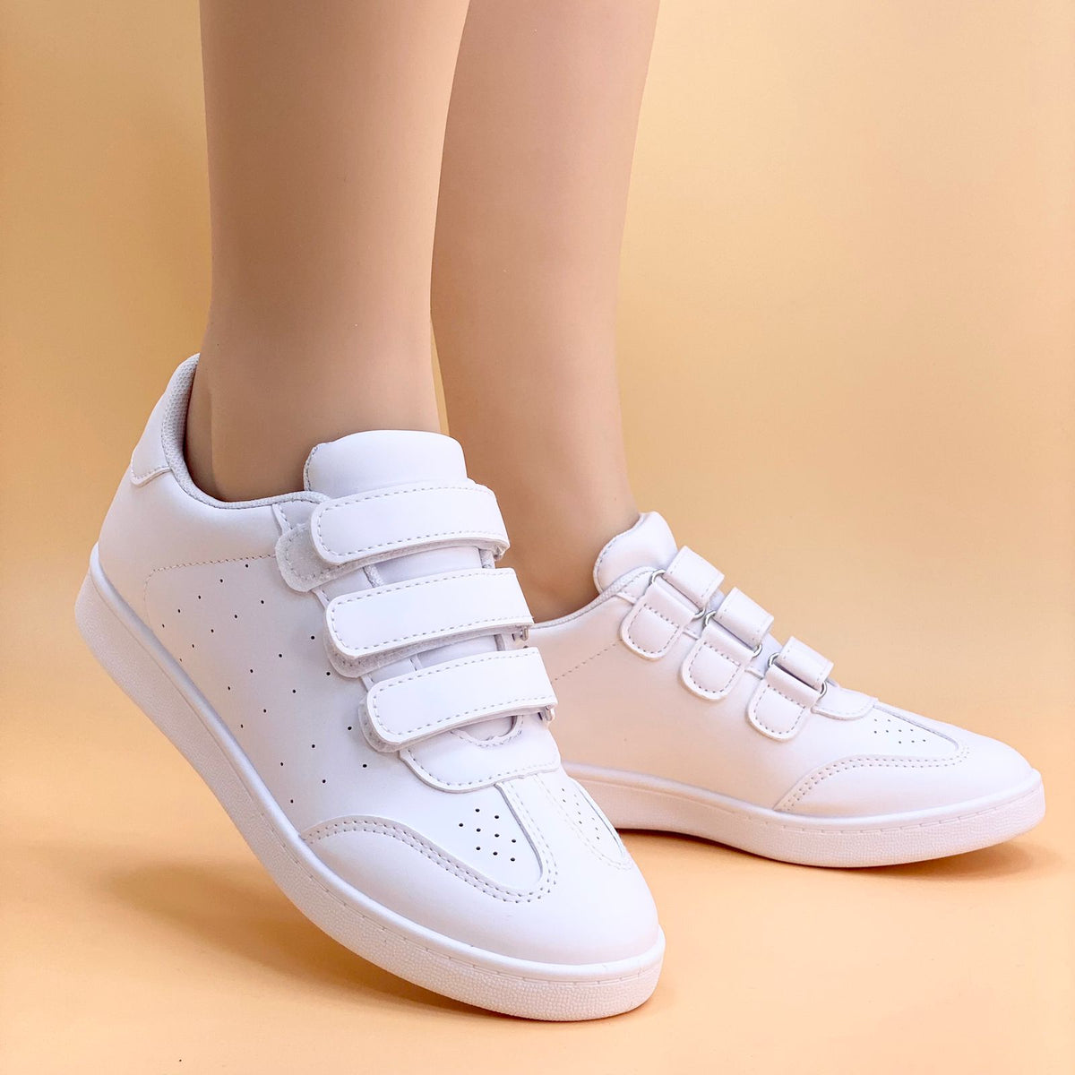 NEW , WOMEN SHOES W686