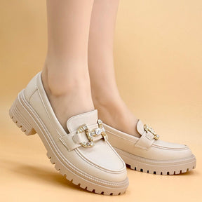 NEW , WOMEN SHOES W684